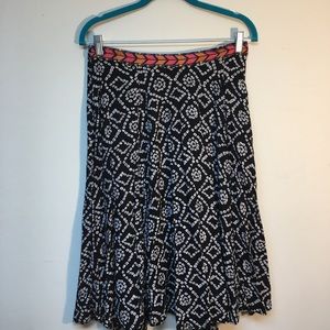 Flowy skirt with tribal pattern
